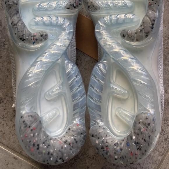 Nike Air VaporMax 2021 FK Flyknit Phantom Summit DJ9975-001 Women Size 11.5 NEW - Picture 4 of 6